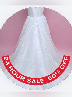 Lis Simone Ivory Wedding Gown